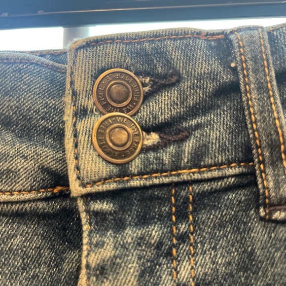 We The Free Jeans Women's 26 Slim Fit Bootcut MediumWash Blue Stretch Denim Pant - Picture 4 of 8